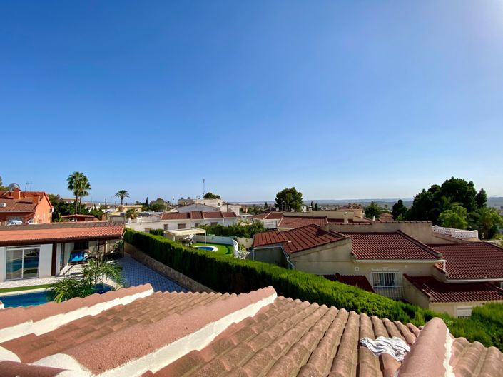 Image No.58-4 Bed Villa for sale