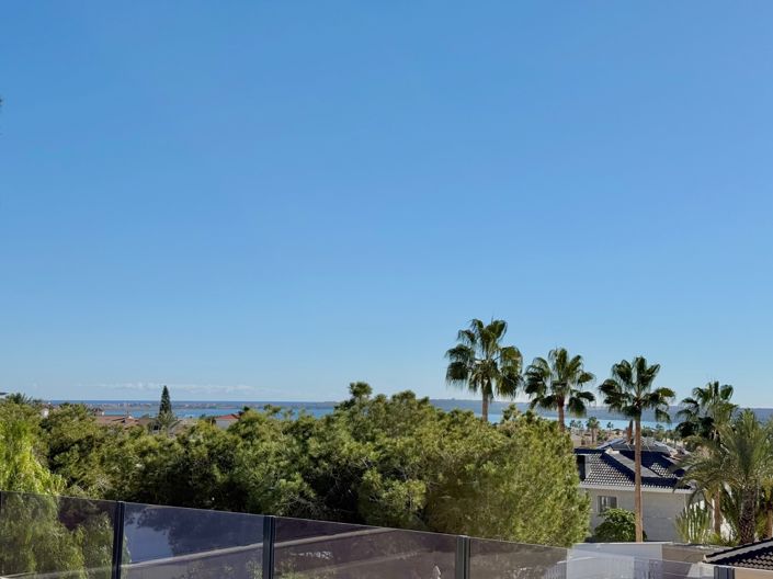 Image No.35-4 Bed Villa for sale