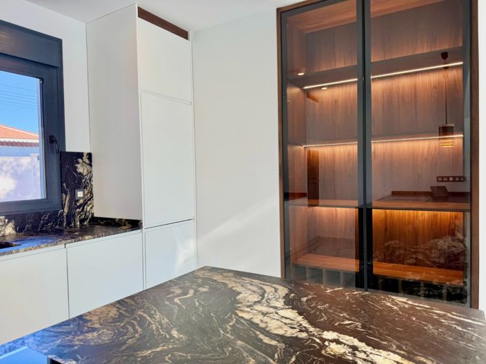 Image No.8-4 Bed Villa for sale