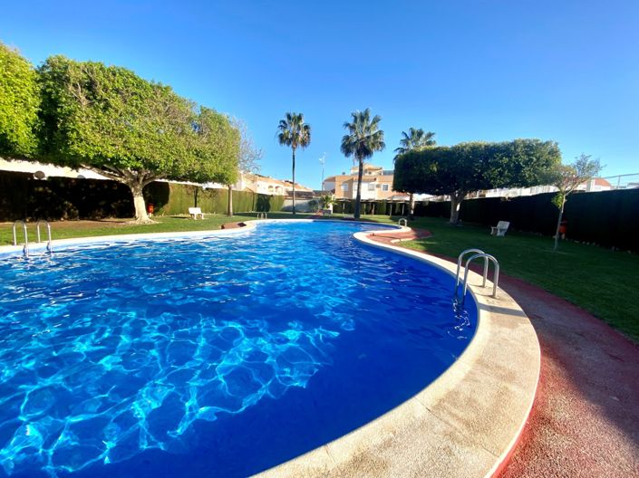 Image No.1-Appartement de 2 chambres à vendre à Torrevieja