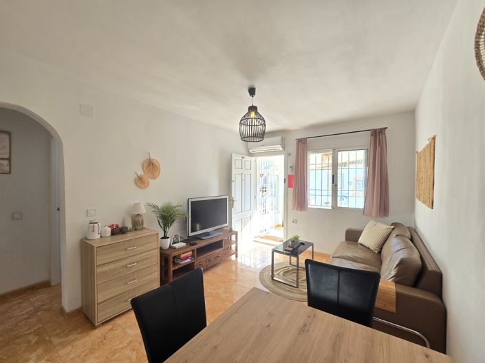 Image No.10-2 Bed Apartment for sale