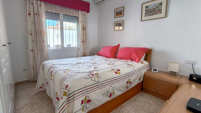 Image No.13-3 Bed Villa for sale