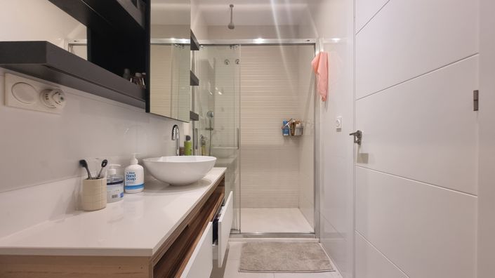 Image No.21-3 Bed Townhouse for sale