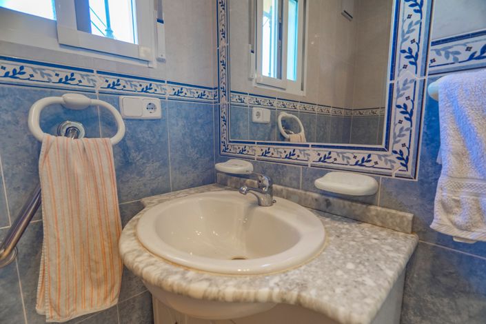 Image No.19-2 Bed Villa for sale