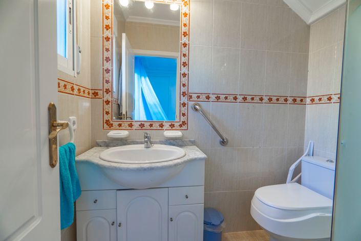 Image No.20-2 Bed Villa for sale