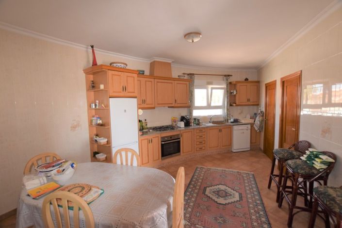 Image No.6-4 Bed Villa for sale