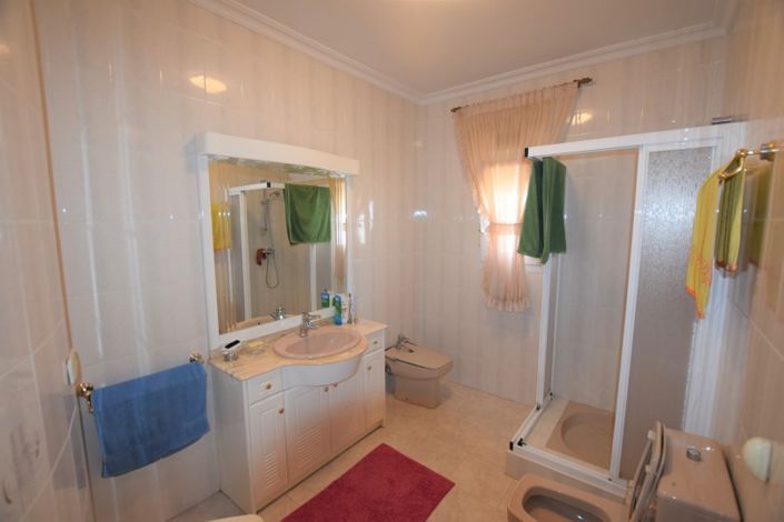 Image No.9-4 Bed Villa for sale