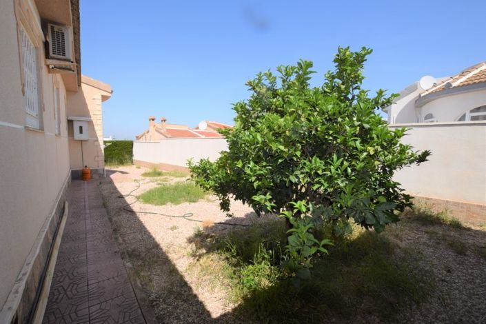 Image No.20-4 Bed Villa for sale