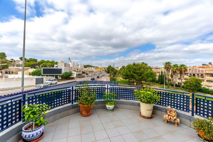 Image No.22-2 Bed Apartment for sale