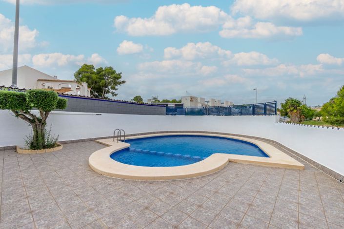 Image No.32-2 Bed Apartment for sale