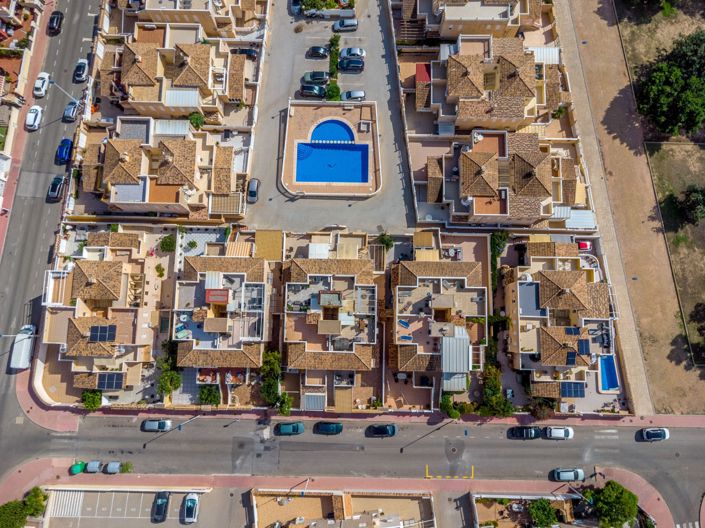 Image No.25-2 Bed Apartment for sale