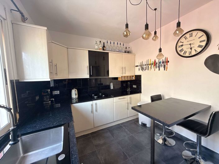 Image No.28-4 Bed Apartment for sale