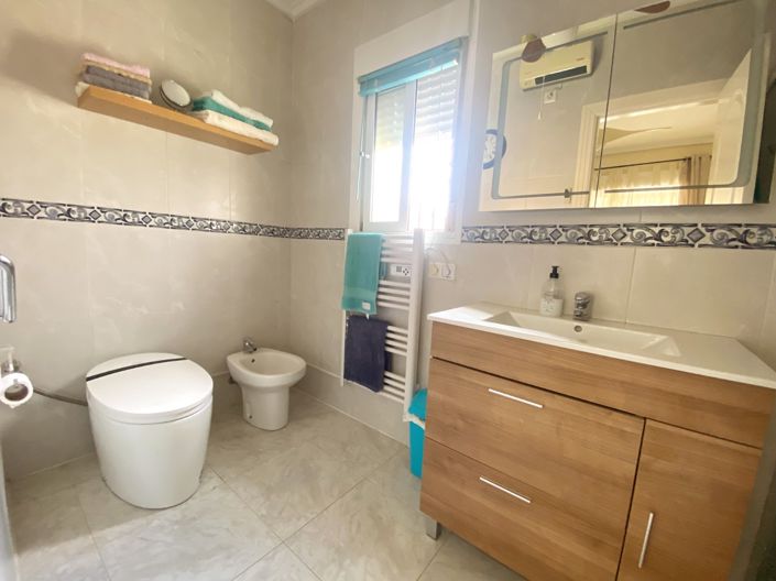 Image No.19-3 Bed Villa for sale