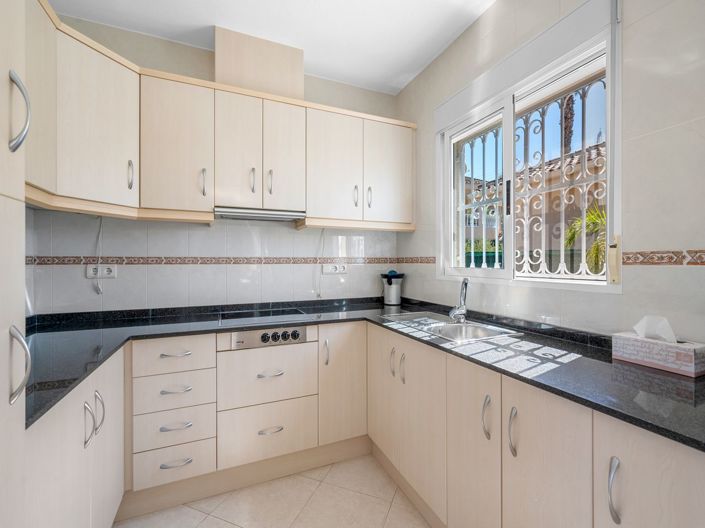 Image No.25-3 Bed Villa for sale