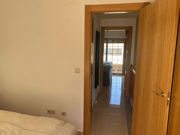 Image No.12-3 Bed Townhouse for sale