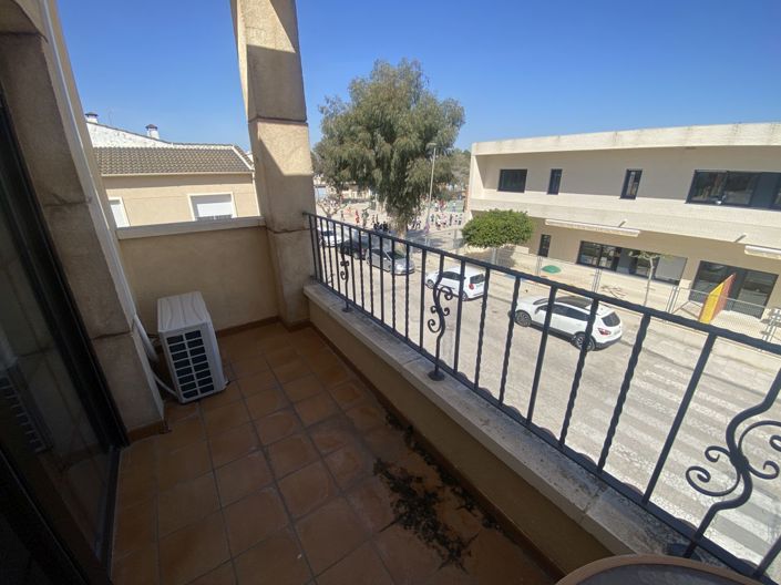 Image No.15-3 Bed Townhouse for sale