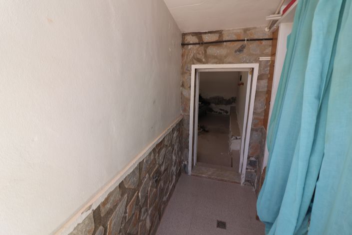 Image No.24-4 Bed Villa for sale