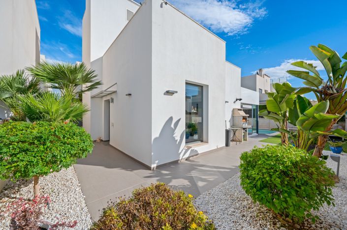 Image No.37-3 Bed Villa for sale