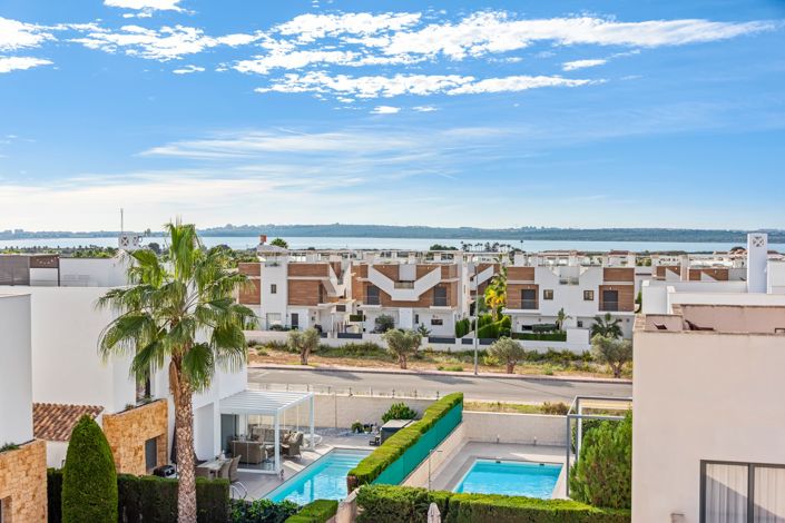 Image No.41-3 Bed Villa for sale