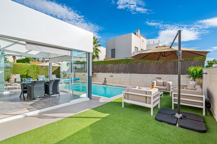 Image No.5-3 Bed Villa for sale