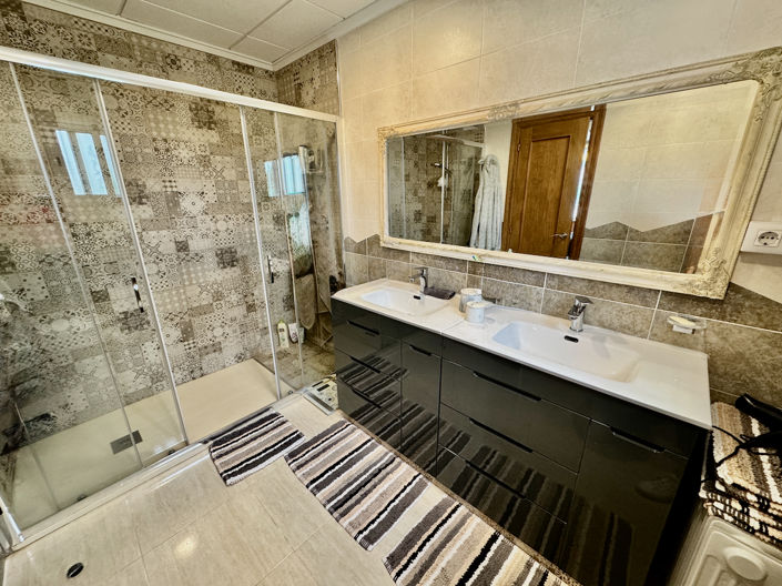 Image No.16-4 Bed Finca for sale