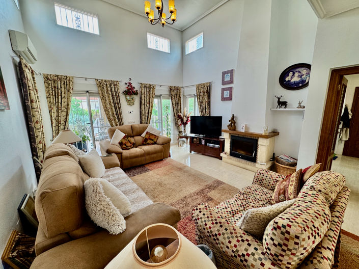 Image No.8-4 Bed Finca for sale