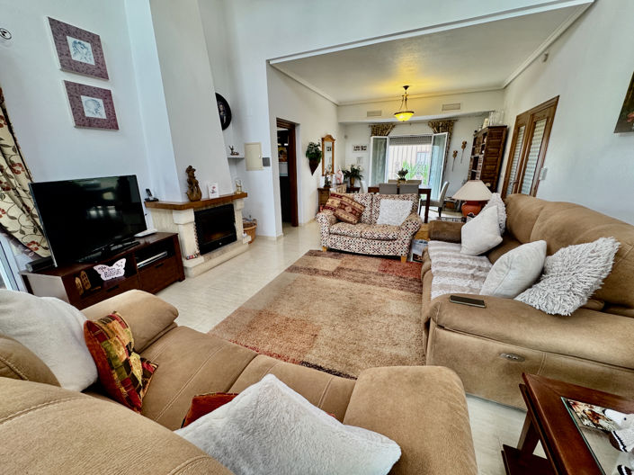 Image No.9-4 Bed Finca for sale