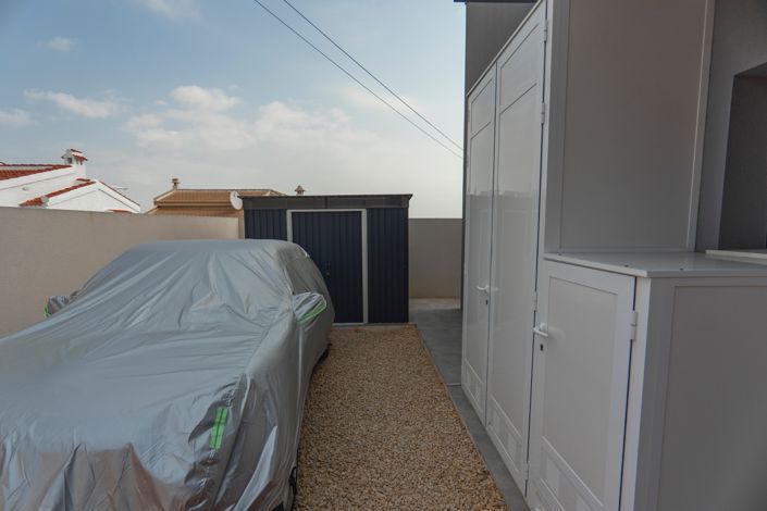 Image No.17-2 Bed Villa for sale