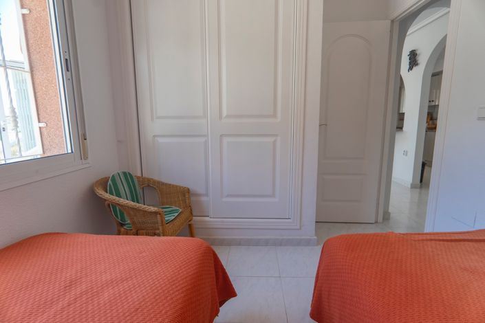 Image No.12-3 Bed Villa for sale