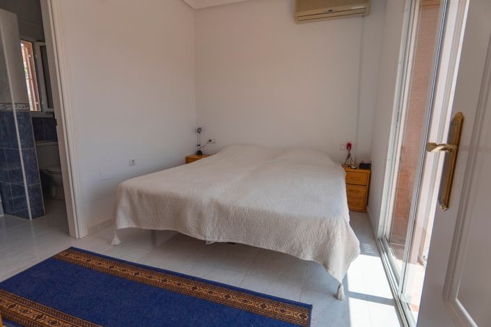 Image No.18-3 Bed Villa for sale