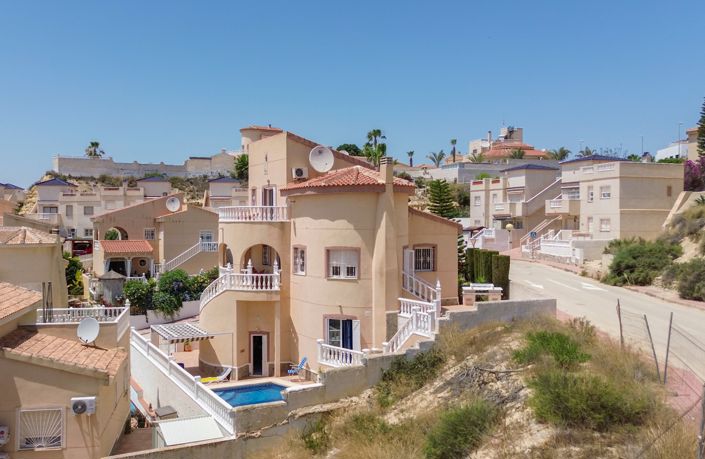 Image No.39-3 Bed Villa for sale