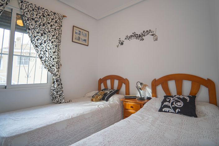 Image No.15-4 Bed Villa for sale