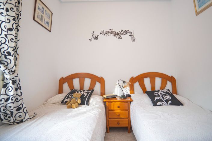 Image No.17-4 Bed Villa for sale