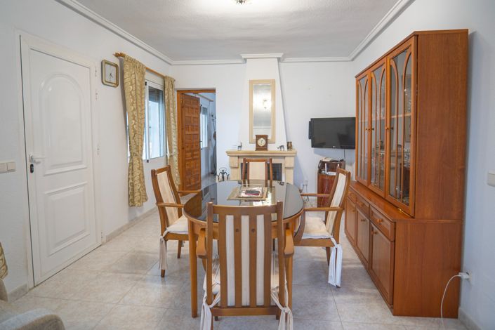 Image No.28-4 Bed Villa for sale