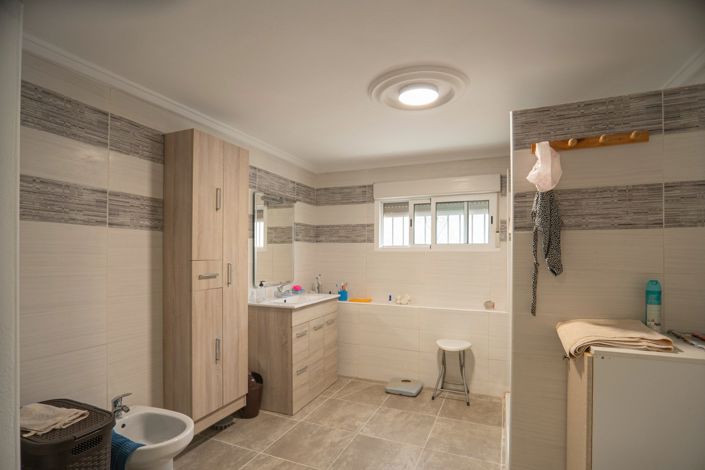 Image No.35-4 Bed Villa for sale