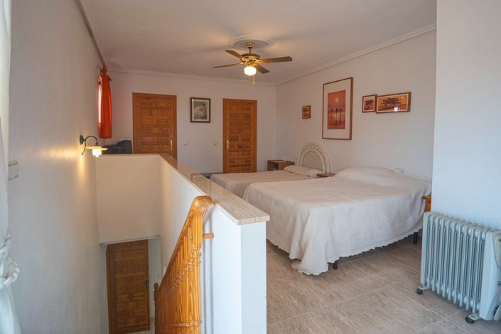 Image No.7-4 Bed Villa for sale