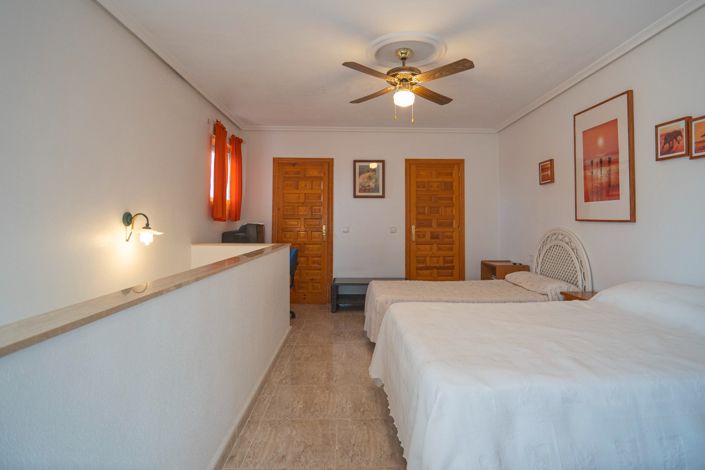 Image No.8-4 Bed Villa for sale