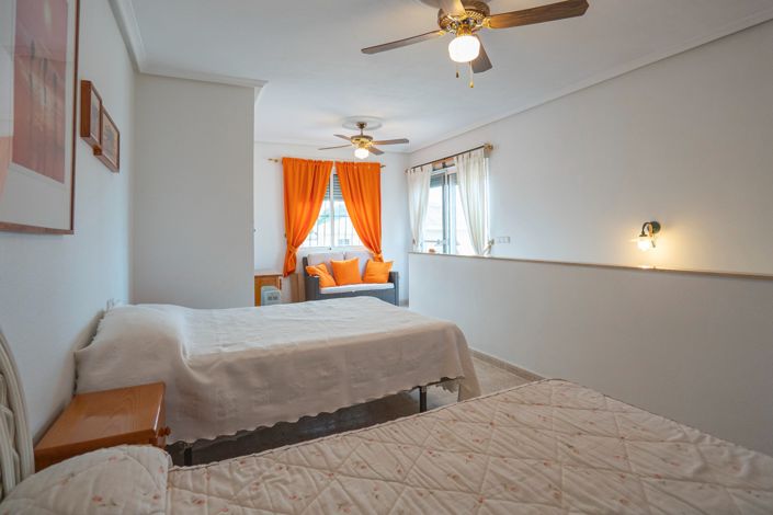 Image No.9-4 Bed Villa for sale