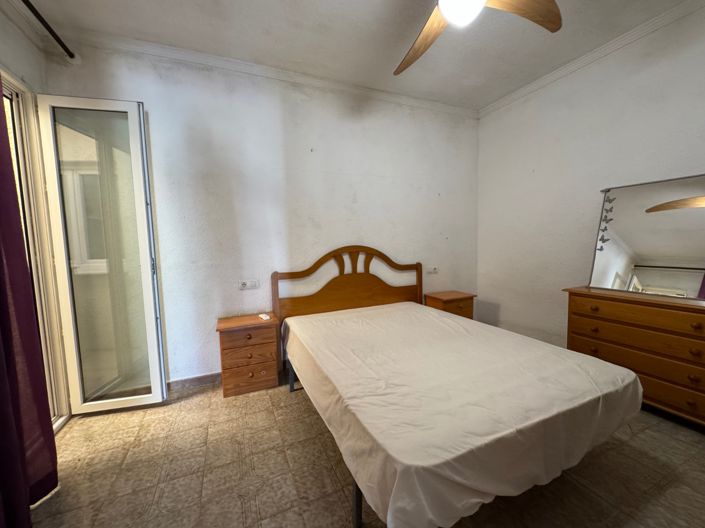 Image No.11-2 Bed Townhouse for sale