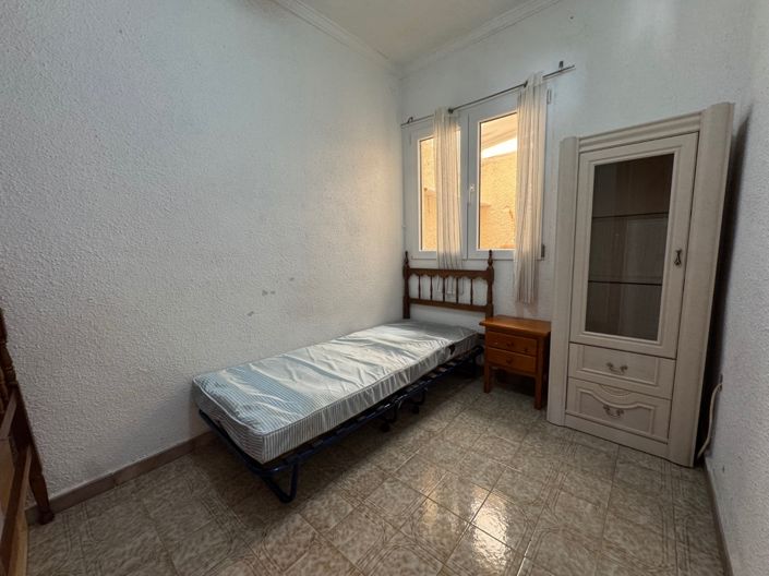 Image No.12-2 Bed Townhouse for sale