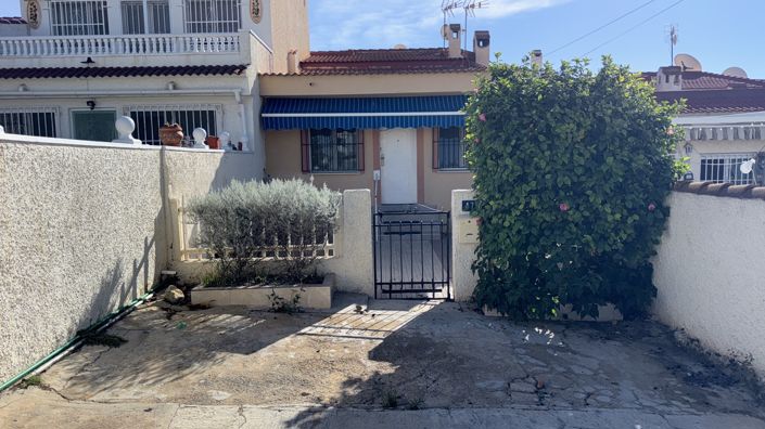 Image No.2-2 Bed Townhouse for sale