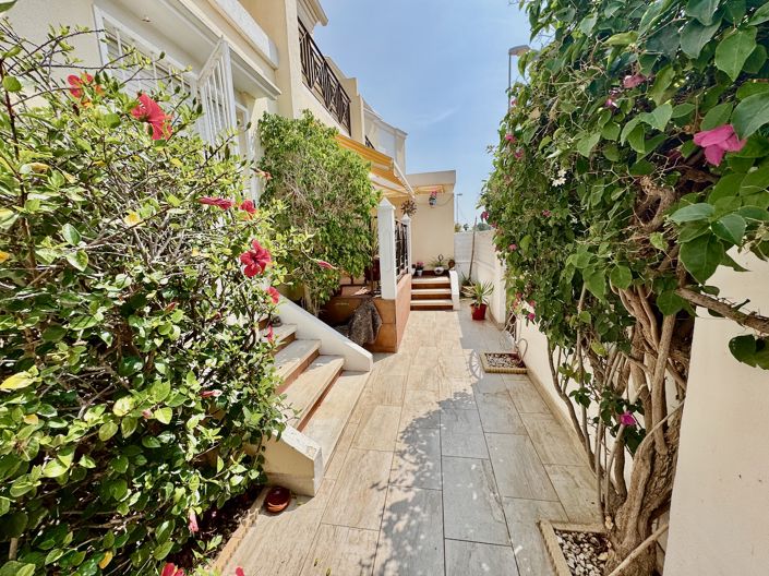 Image No.19-3 Bed Villa for sale