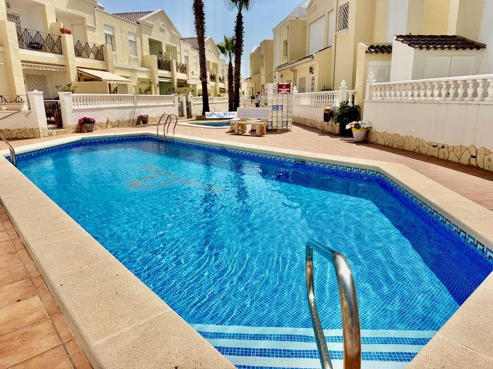 Image No.2-3 Bed Villa for sale