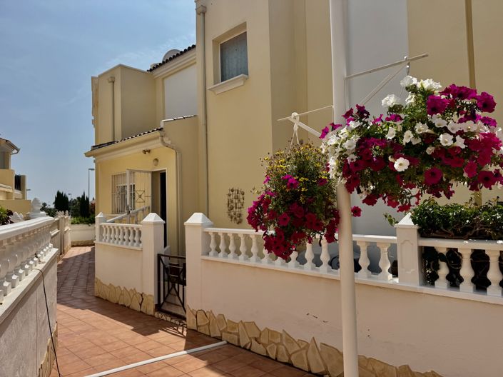 Image No.24-3 Bed Villa for sale