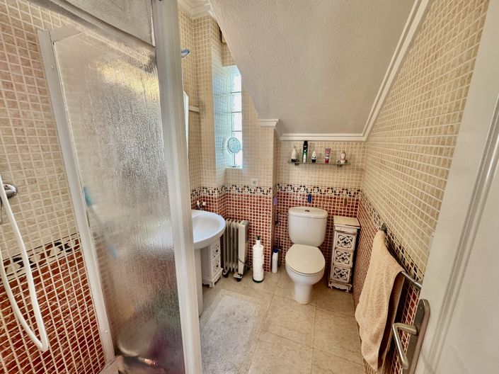 Image No.9-3 Bed Villa for sale