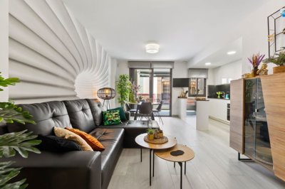 o1j8tbte56l3l1gkkijs1qotcmv33