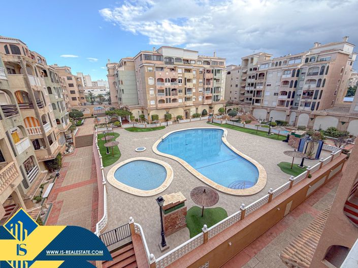 Image No.2-Appartement de 2 chambres à vendre à Torrevieja