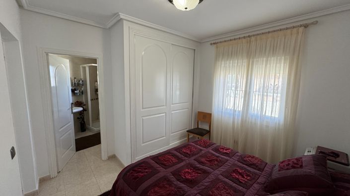 Image No.11-3 Bed Villa for sale