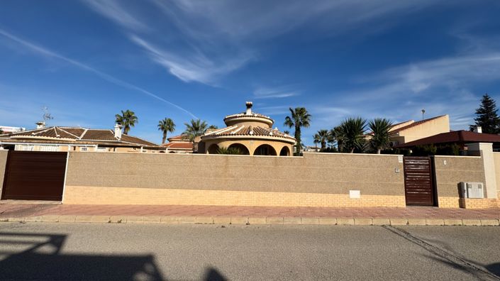 Image No.22-3 Bed Villa for sale