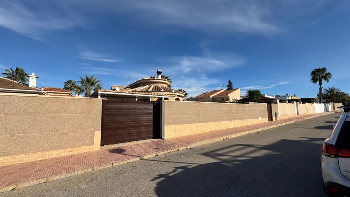 Image No.23-3 Bed Villa for sale